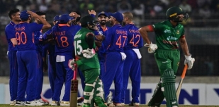 IND vs BAN 2nd ODI: बांग्लादेश को लगा छठा झटका